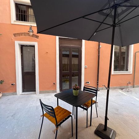 Domus Catania Centro Villa Exterior photo
